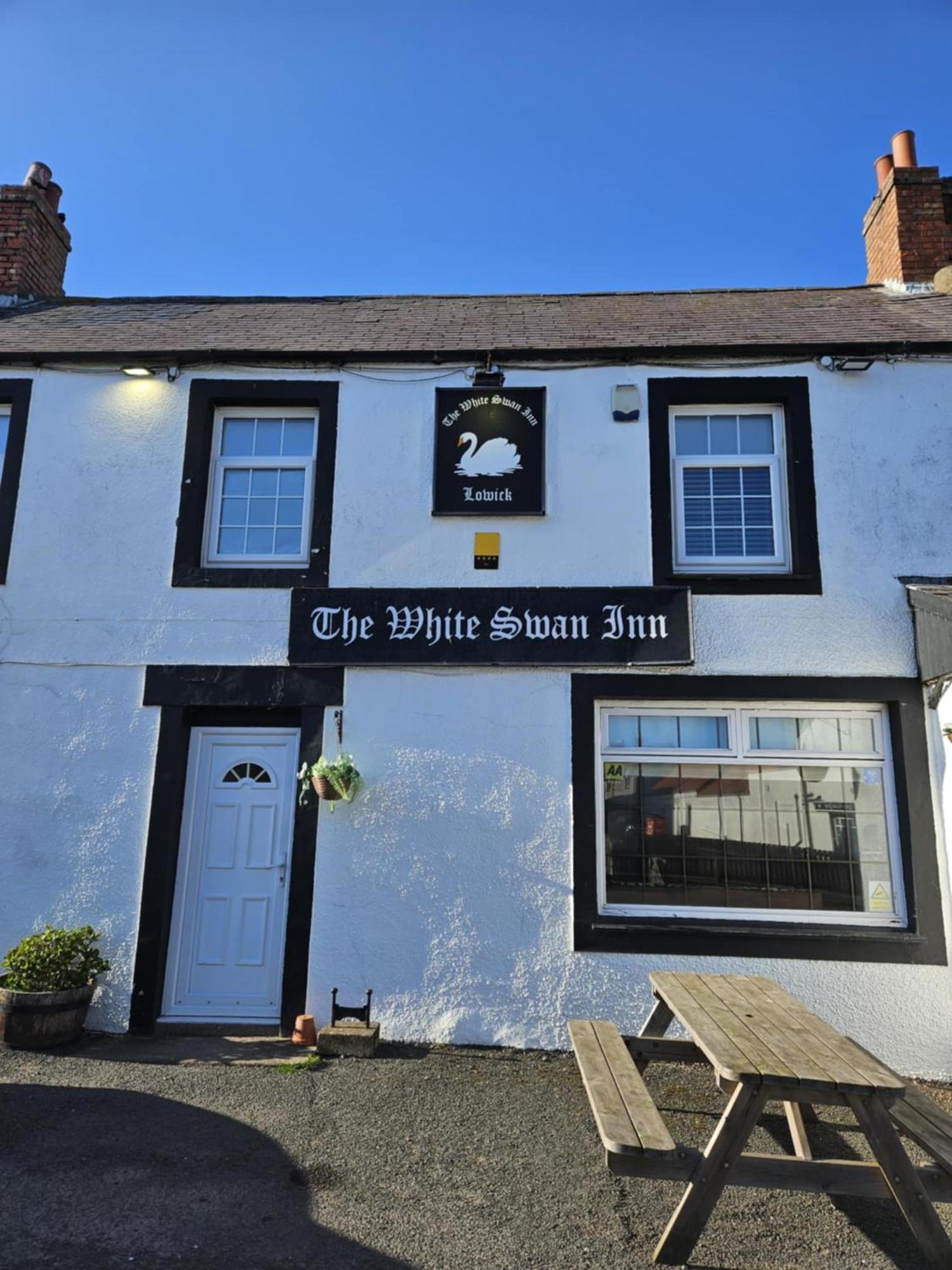 The White Swan Inn Lowick  Exterior photo